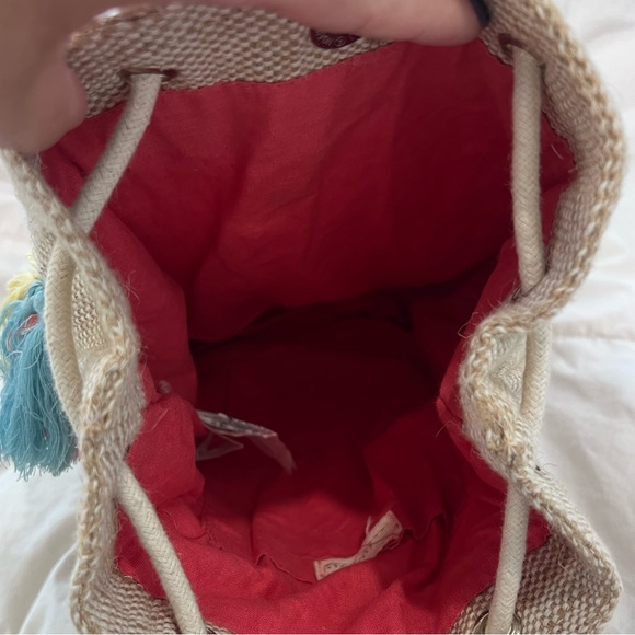 ZARA | Kids Embroidered Drawstring Bucket Backpack, 100% Cotton - Picture 3 of 6